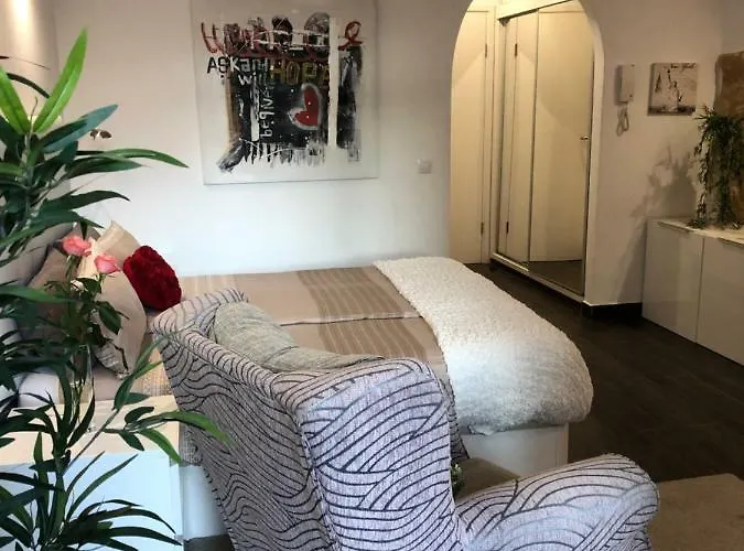 La Perla Apartment *